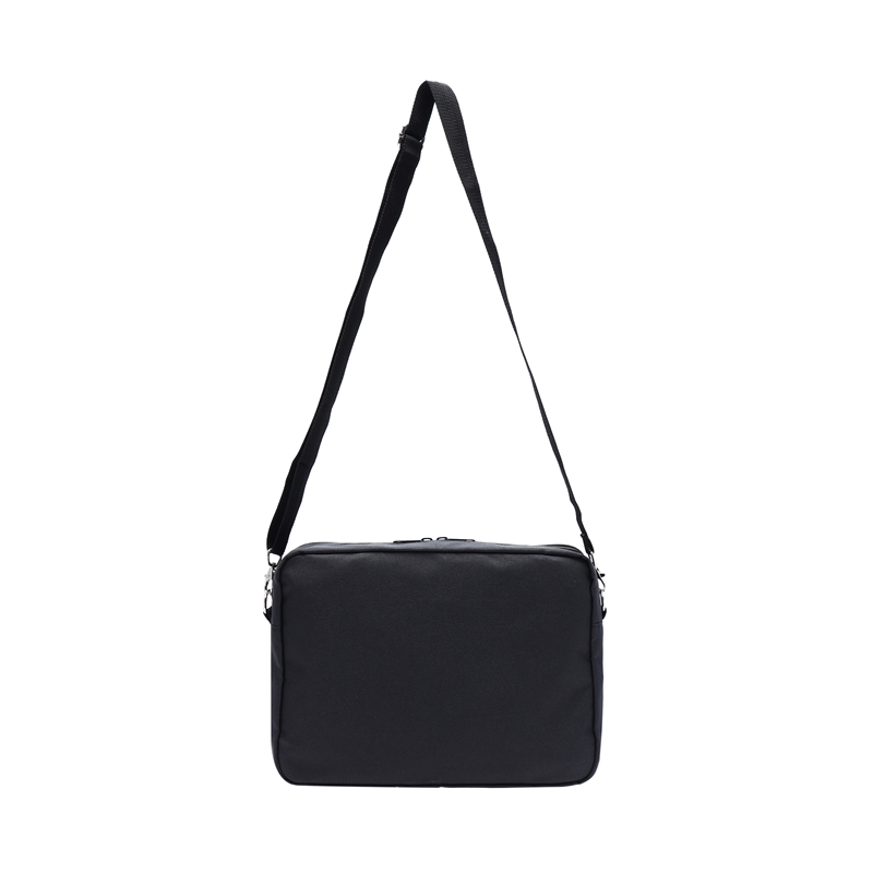 『呪術廻戦』魅せ窓☆ショルダーバッグ　（特製アクリルチャーム付き）　五条悟　ＢＣ４