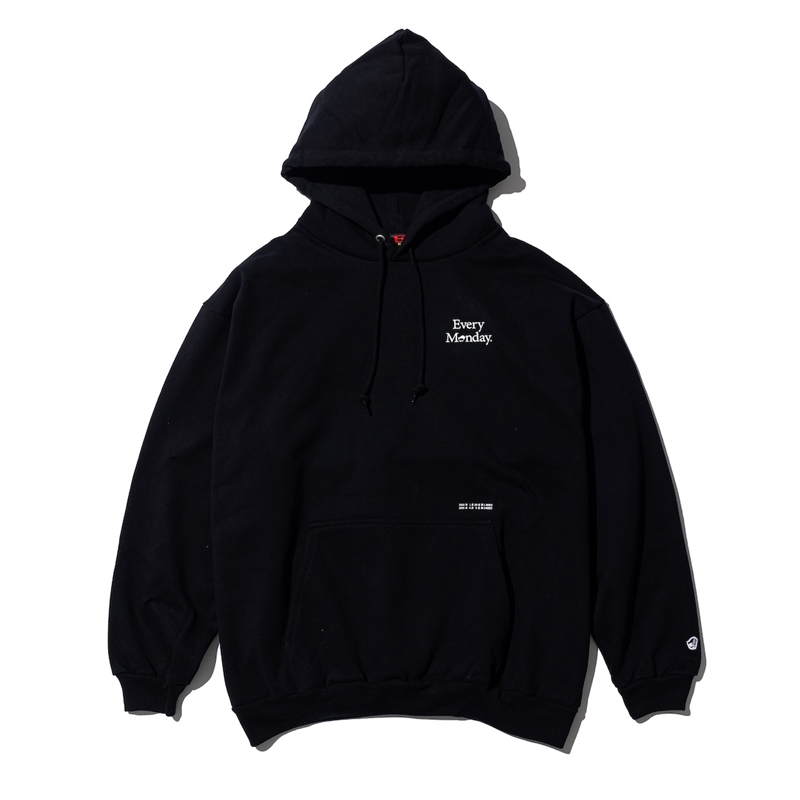 『Every Monday』_LOGOフーディー第二版_BLACK Mサイズ